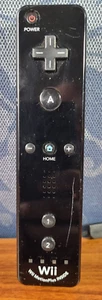 Nintendo Remote Plus (RVL036) Controller di movimento nero - Foto 1 di 5