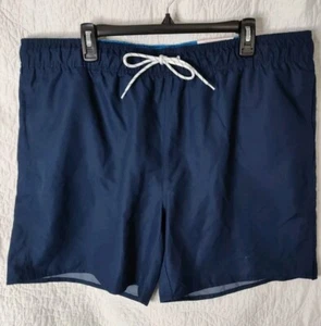 Neu mit Etikett St John’s Bay Badeshorts Herren XXLarge dunkelblau 7" Schrittlänge, Taschen - Bild 1 von 9