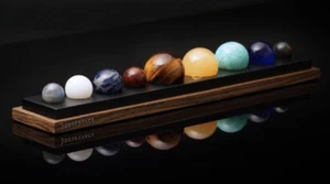 DeskSpace - Juego de piedras preciosas artesanales del sistema solar - Imagen 1 de 10