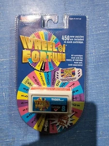 Wheel Of Fortune Cartridge 8 Tiger Electronics LCD Game 450 New Puzzles 1995 New - Picture 1 of 2