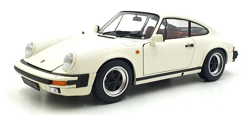Minichamps 1/18 Scale 100 063024 1983 Porsche 911 Carrera Coupe 3.2 - White - Image 1 of 4