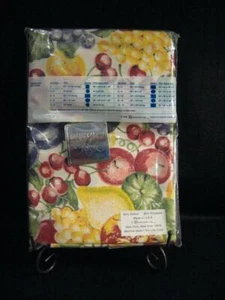 SAKS FIVE AVENUE RENAISSANCE LÄNGLICHE STOFFTISCHDECKE - NEU IN VERPACKUNG - Bild 1 von 1