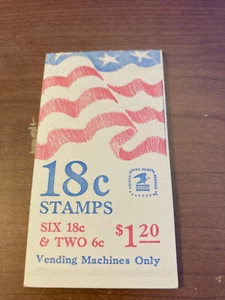 U.S. BOOKLET OF 8 SCOTT #BK138 1981 18ct FLAG OVER PURPLE MOUNTAINS OPEN - Picture 1 of 2