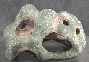 Fake Corral For Fish Tanks - Picture 1 of 7