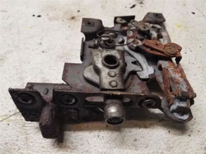 50 CADILLAC 1950 PASSENGER REAR MANUAL DOOR LATCH - Picture 1 of 12