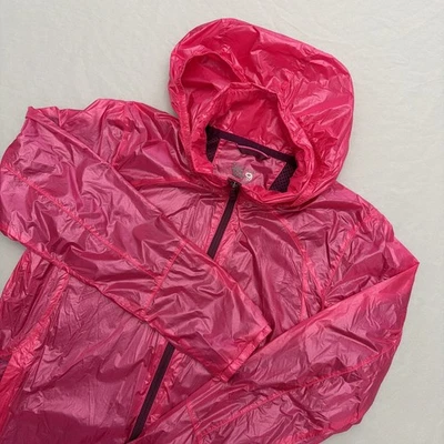 Chaqueta Mountain Hardwear Ghost Lite rosa neón para mujer mediana de nailon Foto 1 de 4