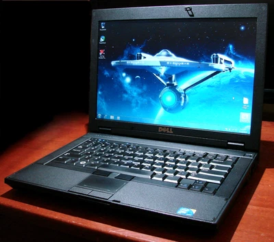 DELL LATITUDE E5400 RETRO DUAL BOOT XP/WIN7 T9400 2.53GHz CPU 256GB SSD 4GB RAM - Image 1 of 4