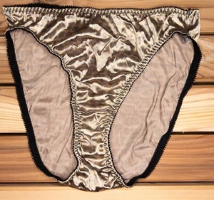 NWOT Vintage Animal Print Satin Hi-Cut Panty Size 7 L by Vassarette - Picture 1 of 3