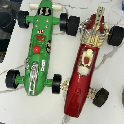 Processed Plastics Lot of 2 Stock Cars - Green and Red - See pictures - Image 1 of 4