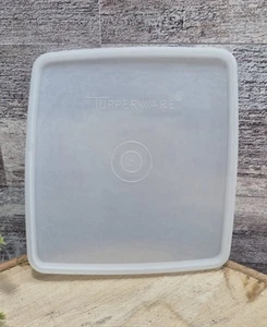 Tupperware Square Sheer Replacement Lid #671-29 ~ Vintage 1970s Tupperware Lid - Picture 1 of 3