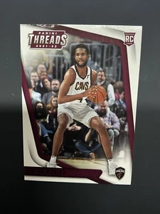 2021-22 Panini Chronicles - Threads Pink #94 Evan Mobley (RC) - Picture 1 of 2