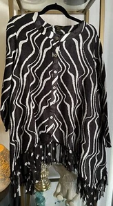 Schwarze elegante verzierte Jacke | 3/4 Ärmel | Neu | 16 | Couer de Vogue - Bild 1 von 8