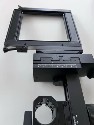 Perfeito estado! Suporte de quadro e fole Sinar P2 frontal padrão 4x5, Swiss Pro grande formato - Imagem 1 de 4