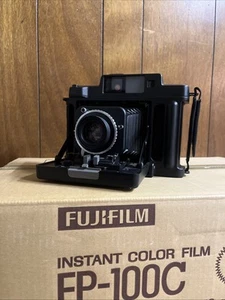 Fuji Fujifilm Fotorama FP-1 Professional Instant Camera (New York) - Picture 1 of 13