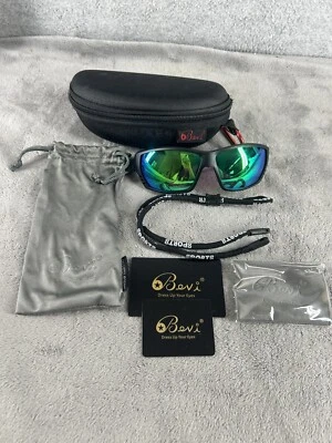 Gafas de sol deportivas Bevi verdes espejadas con bolsa paño limpio y correa Foto 1 de 4
