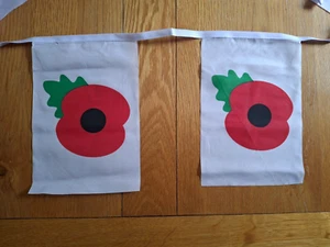 Poppy Flag Bunting Polyester 9m Long With 30 Flags - LAST FEW - Picture 1 of 4