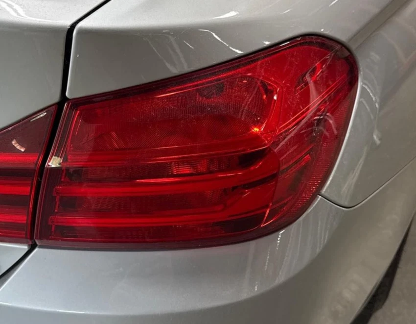 BMW 428i 2014 luz trasera pasajero cuarto derecho panel derecho fabricante original 63217296100 Foto 1 de 1