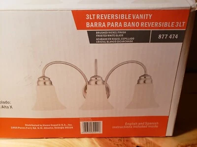 Montaje en Pared 3 Bombillas Baño Dormitorio Tocador Iluminación Pantallas Vidrio Esmerilado. Foto 1 de 4