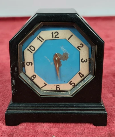 TABLE CLOCK. JAEGER LE COULTRE. 8 DAYS. SWISS. CIRCA 1950 Cover