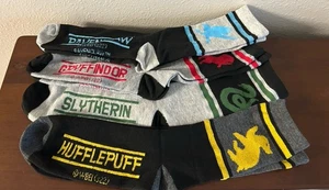 Harry Potter Crew Socks 4 Houses 4 Pairs New Without Tags Size 6-12 - Picture 1 of 10