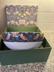 Spode: Morris & Co: Strawberry Thief: Serving Bowl: 24.5cm / 9.5": New Boxed - Picture 1 of 4