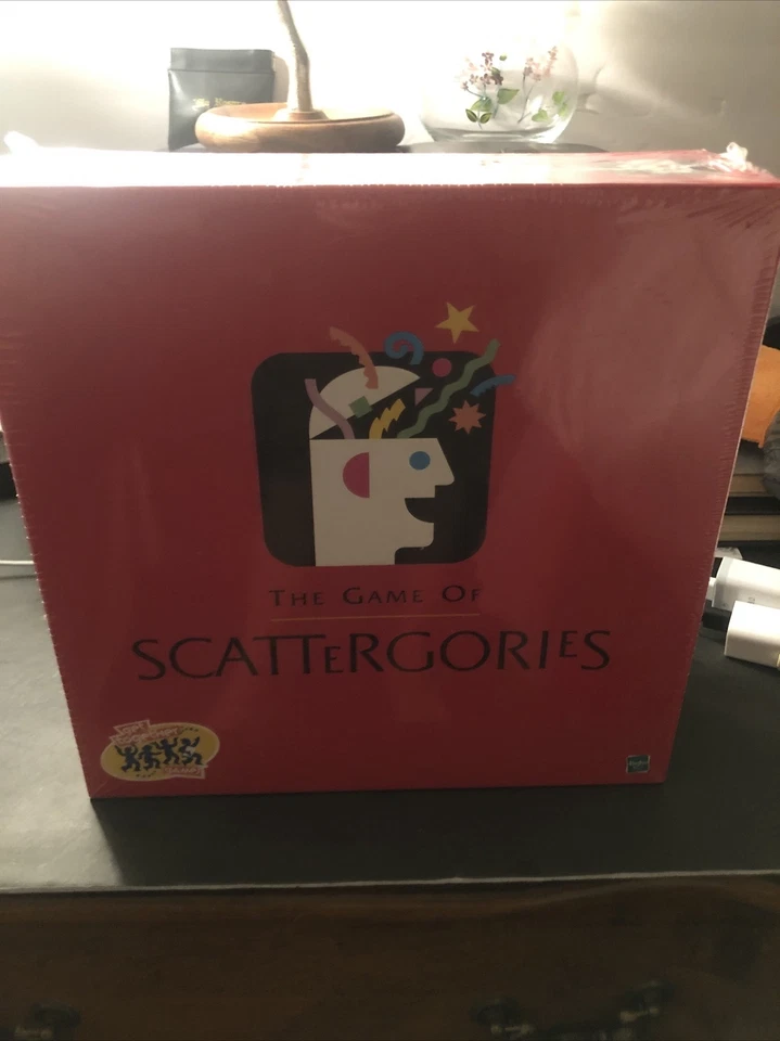 The Game of Scattergories - Right Off the Top of Your Head Hasbro 1999