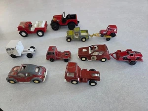 Konvolut 12 alte Spielzeugautos, LKW, Anhänger, verschiedene Gebrauchsspuren - Bild 1 von 10