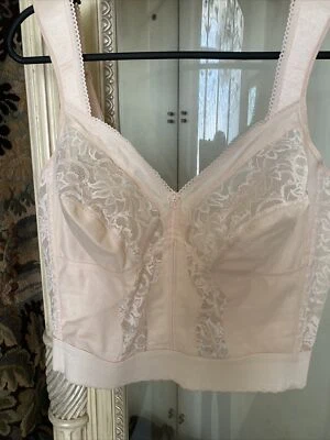 BRA CARNIVAL 730 BLUSH FULL FIGURE SOFT CUP BRA 40C ,back Closure 2rows Of Snap - Image 1 of 4