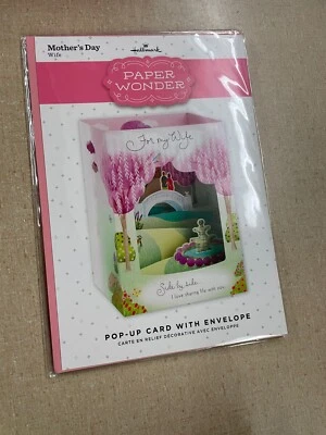 Tarjeta emergente del día de la madre Hallmark Paper Wonder 3D para mi esposa Foto 1 de 2