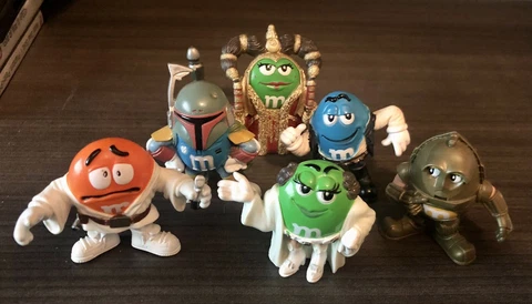 6 Hasbro 2005 M&M Star Wars Figures - Boba Fett - Han Solo - Luke Skywalker Cover