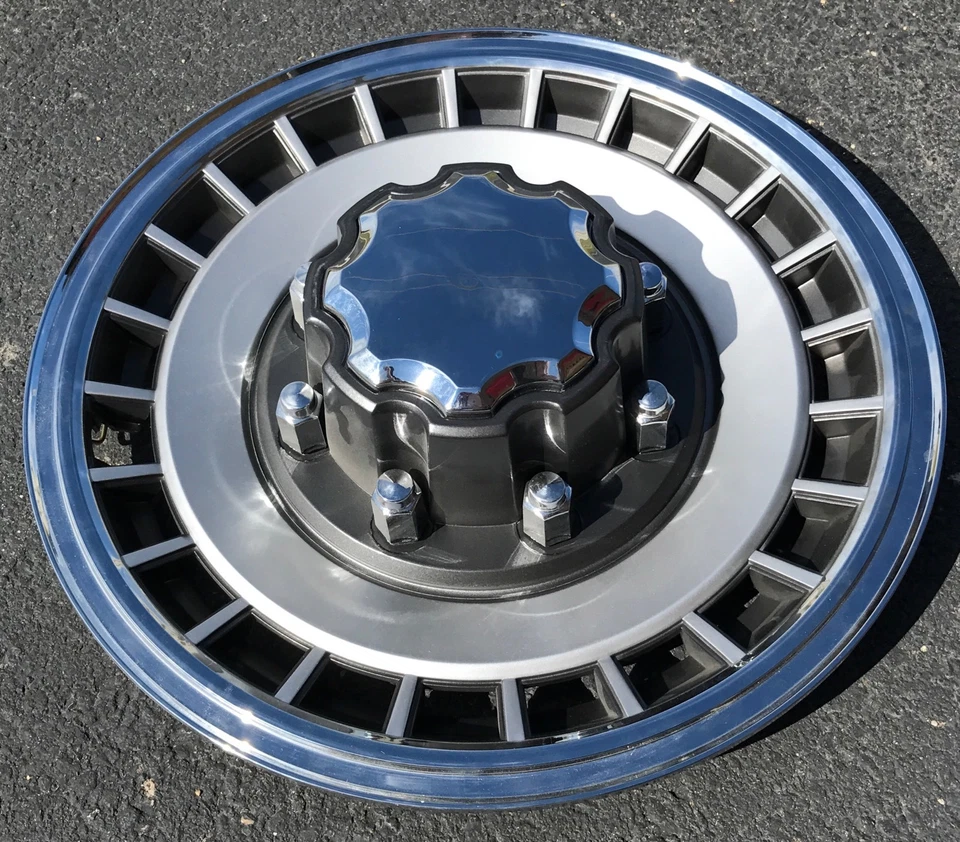 NEW 1984-1997 FORD TRUCK F250 F350 Van E250 E350 16" Wheelcover Hubcap - Image 1 of 1