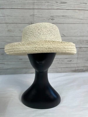 Sombrero estilo ganchillo vintage color crema con bordes Foto 1 de 4