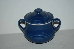 Juego de 2 mini ollas de sopa/frijoles de gres azul LE CREUSET con tapas nuevas - Imagen 1 de 4