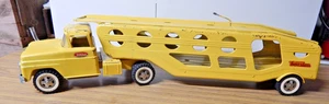 VINTAGE 1960S TONKA PRESSED STEEL YELLOW CAR HAULER - VERY GOOD+ - Picture 1 of 14