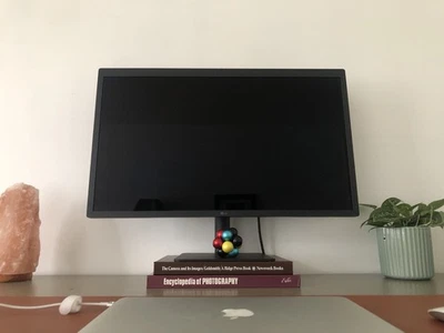 LG UltraFine 5K 27” Monitor (27MD5KL) Designed For Apple - Image 1 of 4