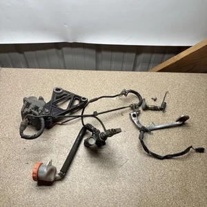 93 Honda Goldwing Gl1500a Line Foot Rear Back Brake Caliper Mount OEM Pedal - Picture 1 of 6