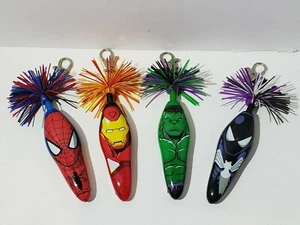 (4) Marvel Kooky Stifte Spider-Man Hulk Iron Man Strumpf Stofftiere Party Gefälligkeiten - Bild 1 von 5