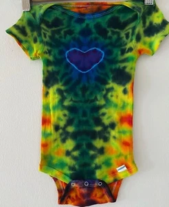 Nuevo Tie Dye 12 meses Gerber Onsies 100 % algodón manga corta todas las estaciones todos los días - Imagen 1 de 15