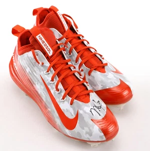 Mike Trout Game Used Signed Nike BSBL Flywire Baseball Cleats, MLB Certification - Picture 1 of 6