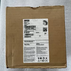 1PC NEW IN BOX Siemens contactor 3RT2046-1KB40 24V FAST SHIP#XR - Picture 1 of 5