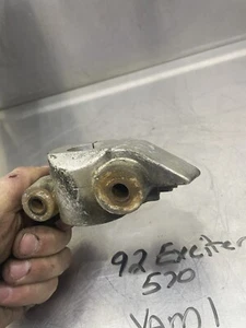 92 Yamaha Ex570e Exciter II OEM Front Shock Spindle Connection - Picture 1 of 5