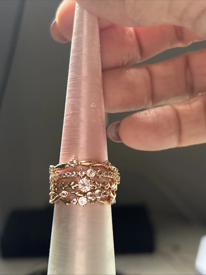 Bomb Party Tides Whisper To Endless Shores Melocotón Turmalina Oro Rosa Delicado Foto 1 de 4