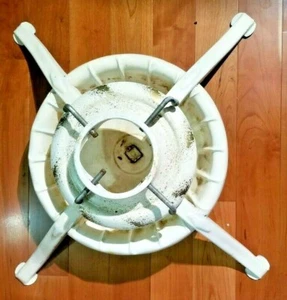 Vintage Metal Christmas Tree Stand White and Gold - Picture 1 of 2