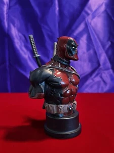 Deadpool Marvel Mini Bust Bowen Designs Statue Figure - Picture 1 of 11