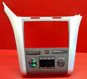 2009-2012 GM Multi Vehicle Climate Control Dash Unit W/ Trim 25932038 - Picture 1 of 8