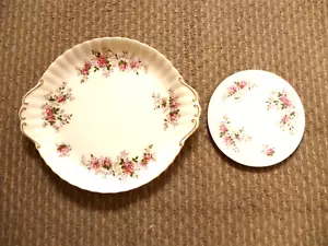 ROYAL ALBERT LAVENDER ROSE TAB HANDLED CAKE PLATE AND TEAPOT STAND - Picture 1 of 6