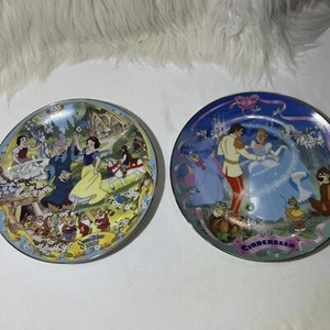 Disney Memories 2 Plates Bradford Exchange Cinderella & Snow White READ DESCRIPT - Picture 1 of 13