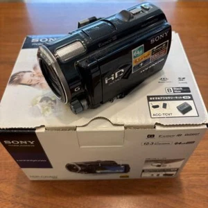 SONY HDR-CX560V Handycam Camcorder - Picture 1 of 9