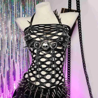 Gótico Harajuku Spike Tachonado Remache Punk Rock Grunge E-Girls Y2K TOPS Calavera Cibernética Foto 1 de 4