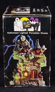 Casa Embrujada de Halloween Porcelana Linda Parca Espeluznante Luz Iluminada De Colección - Imagen 1 de 3